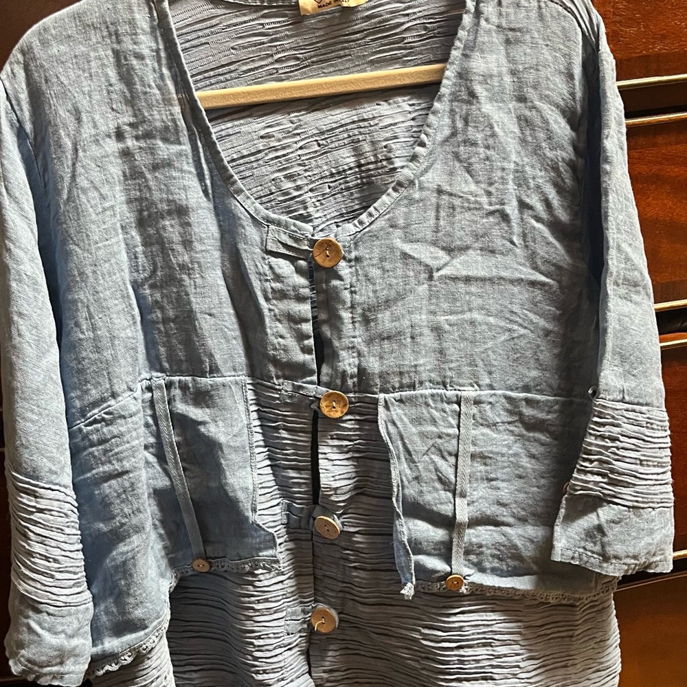 Elegant Light Blue Button-Up Tunic